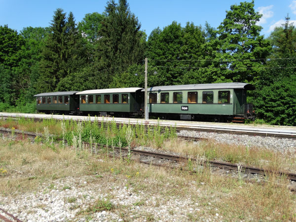 de-oechslebahn-coaches-warthausen-030719-pic2-full.jpg