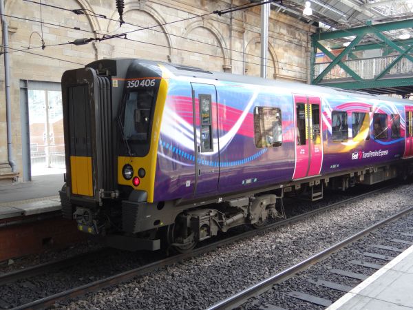 uk-transpennine-class350-edinburgh-070615-full.jpg