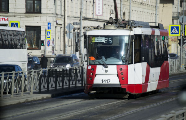 ru-stpetersburg_trams-1417-240317-usmankhabibullin-full.jpg
